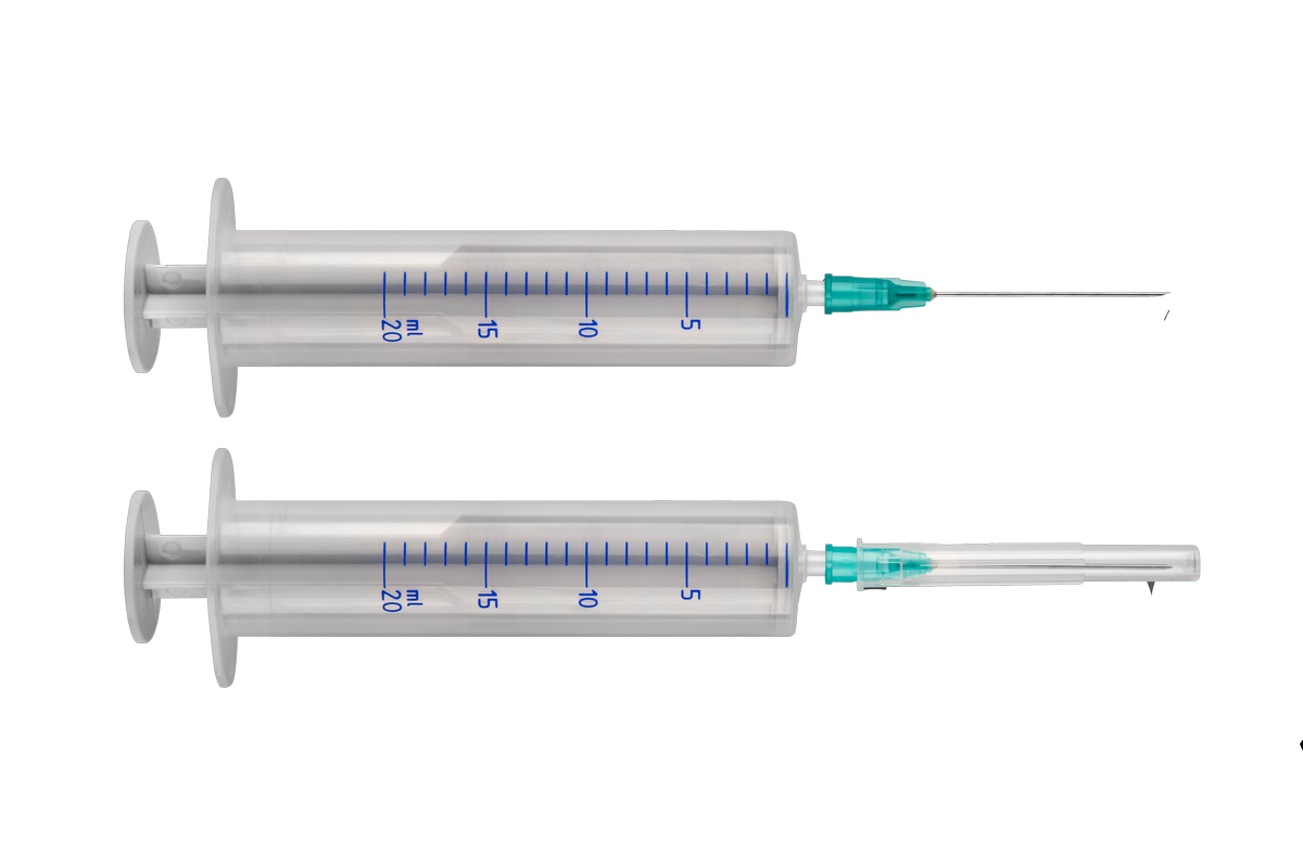 Шприц ін’єкційний, 20 мл, з 2 голками